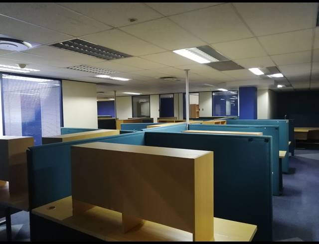 5,569M² OFFICE TO LET IN PINETOWN CENTRAL